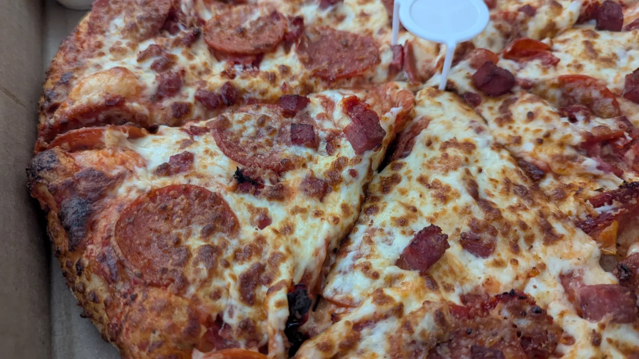 Close up of the thick pep and the pie