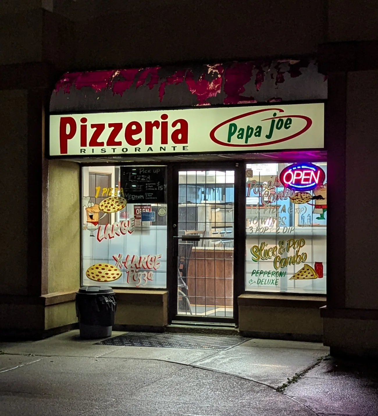 Papa Joes storefront on Victoria